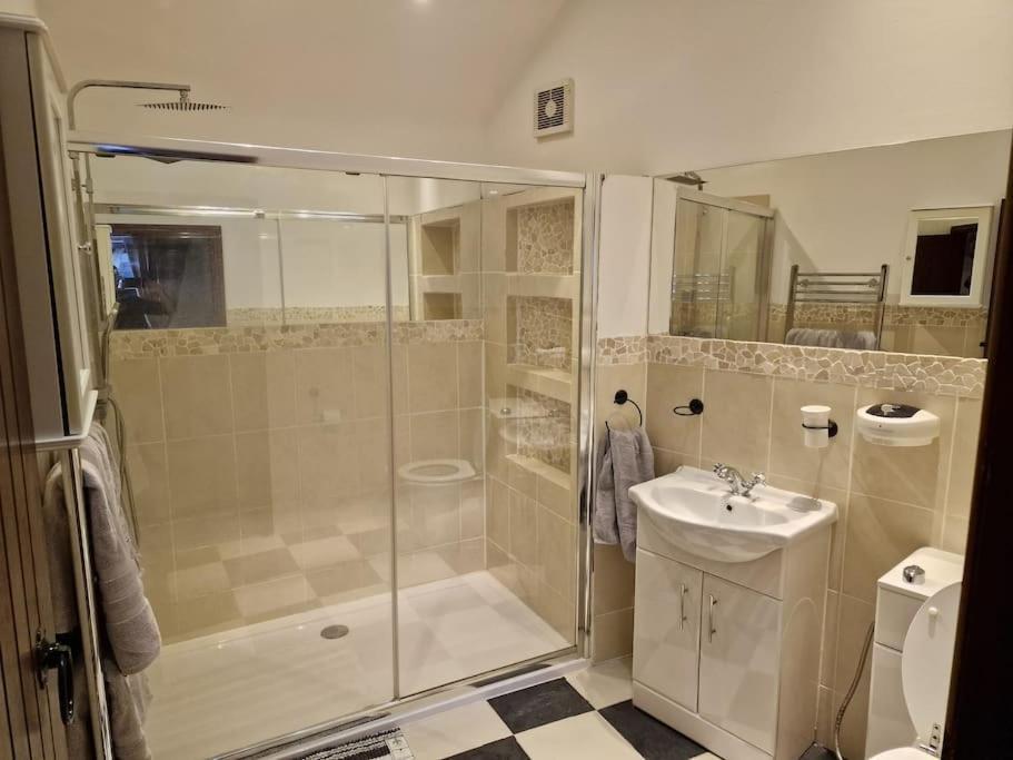 Joiners Arms - Studio Apartments Market Drayton Exteriör bild