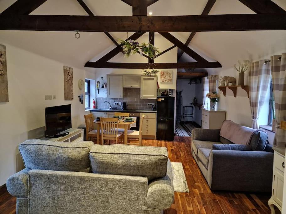 Joiners Arms - Studio Apartments Market Drayton Exteriör bild