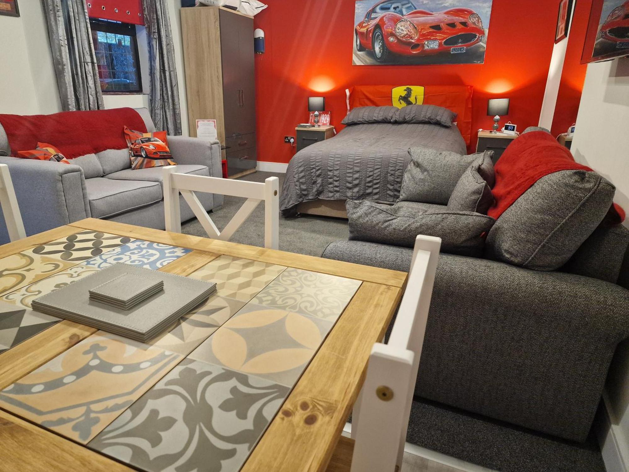 Joiners Arms - Studio Apartments Market Drayton Exteriör bild